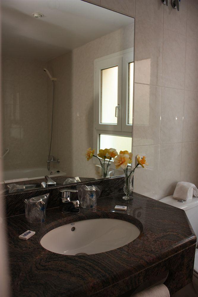 Hotel Rosa Dels Vents Сан Антони де Калоне Екстериор снимка