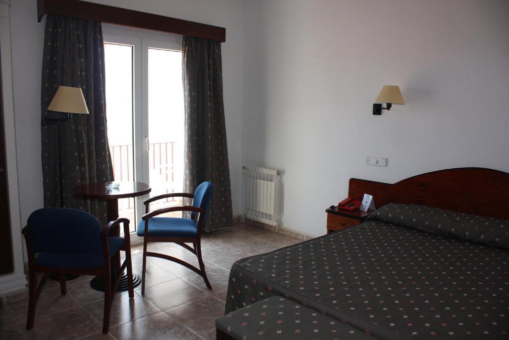 Hotel Rosa Dels Vents Сан Антони де Калоне Стая снимка