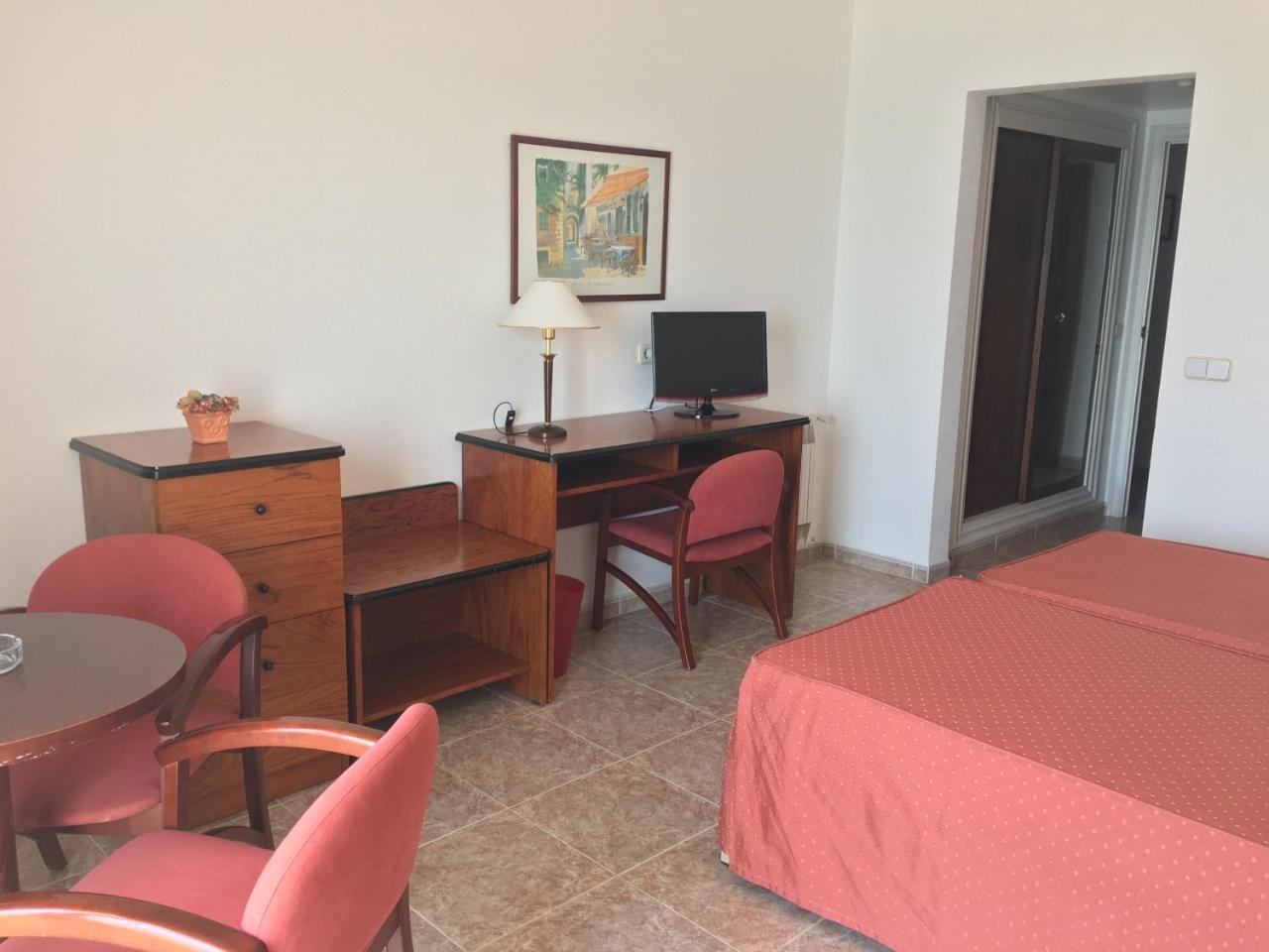 Hotel Rosa Dels Vents Сан Антони де Калоне Екстериор снимка